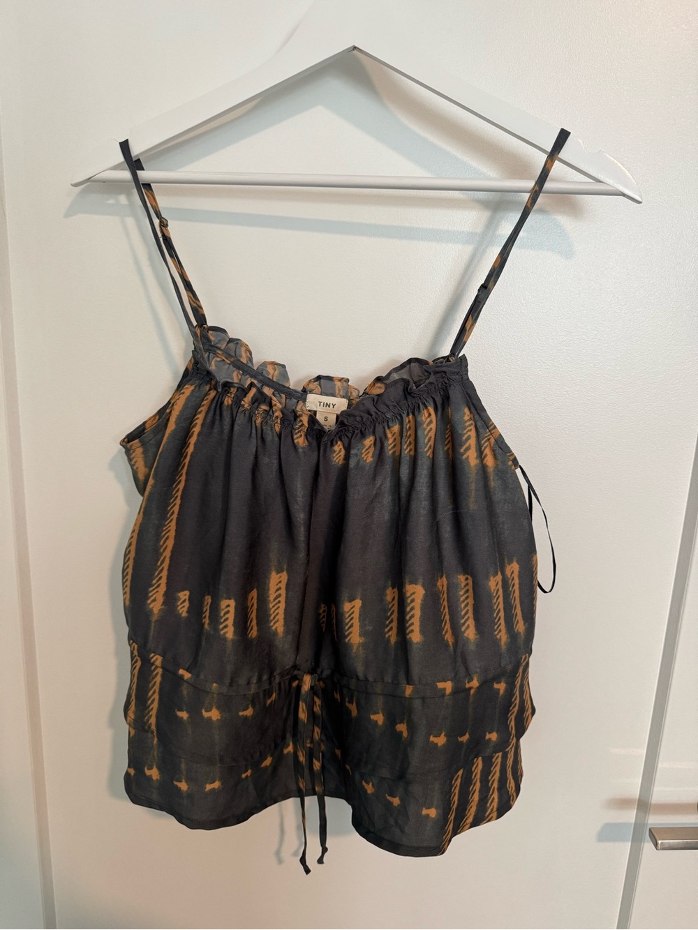 Silky summer patterned tank